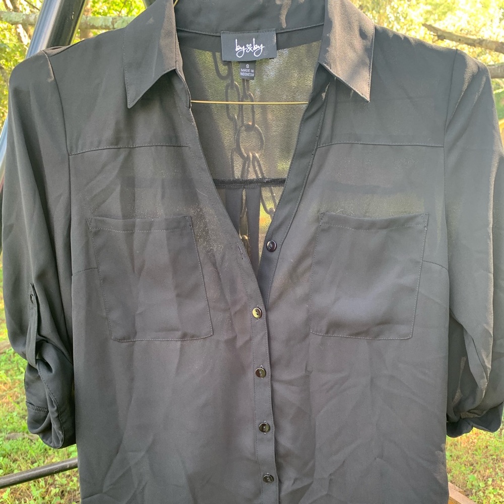LITTLE BLACK BLOUSE